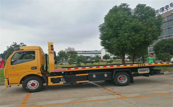 连云港定远24小时拖车救援电话号码，定远道路救援公司怎么收费的